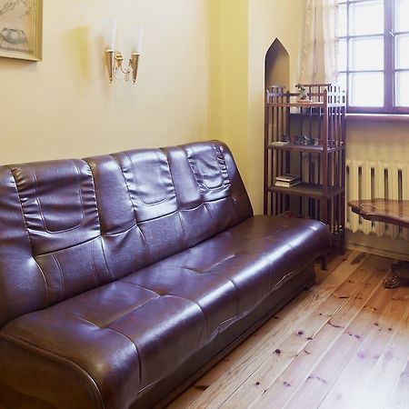 Cozy Apartment In Gothic Style House In The Heart Of The Old Town Vilnius Bagian luar foto